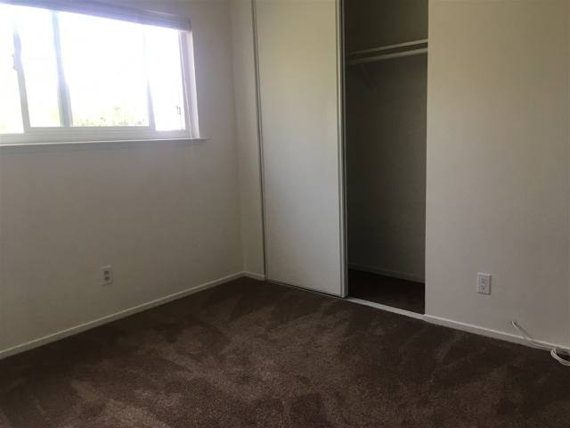 2255B bedroom